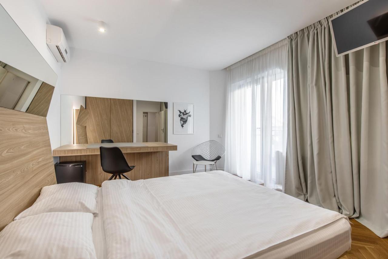 Aparthotel Blend City Center Букурещ Екстериор снимка