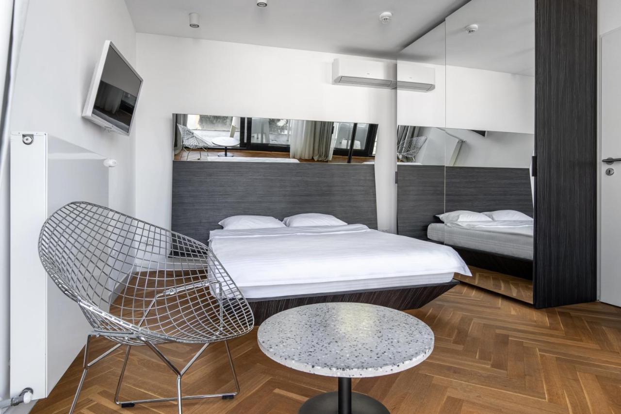 Aparthotel Blend City Center Букурещ Екстериор снимка